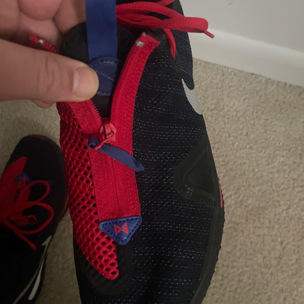 Nice Used Sneaker - image 5